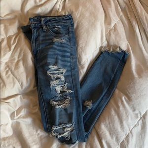 American Eagle Medium Wash Ripped Jeans Skinny